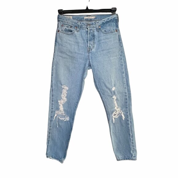 ⭐LEVIS Wedgie Jeans Womens 26x26 Blue Light Wash Straight High Rise Ankle Ripped - Picture 1 of 9